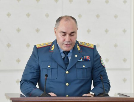 Gömrükdə yenə adı olub, rəsmi fəaliyyəti olmayan şirkətlər peyda olub Gömrükdə yenə adı olub, rəsmi fəaliyyəti olmayan şirkətlər peyda olub