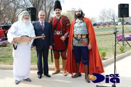 VASİF TALIBOV AİLƏSİ İLƏ BİRGƏ BAYRAMI QEYD EDİB VASİF TALIBOV AİLƏSİ İLƏ BİRGƏ BAYRAMI QEYD EDİB