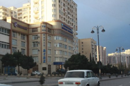 ƏLİ HƏSƏNOVUN TOPDAĞITMAZ İMPERİYASI - FOTOLAR ƏLİ HƏSƏNOVUN TOPDAĞITMAZ İMPERİYASI - FOTOLAR