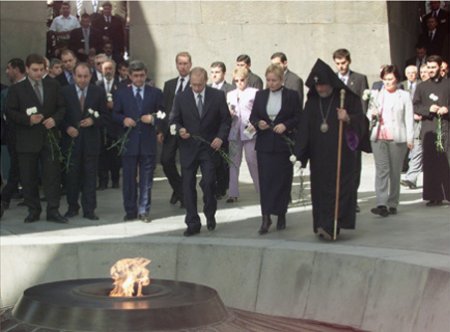 RUSİYA İLƏ İRAN AZƏRBAYCAN ƏLEYHİNƏ ANLAŞDI RUSİYA İLƏ İRAN AZƏRBAYCAN ƏLEYHİNƏ ANLAŞDI