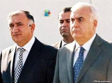 Heydər Əsədov İsmət Abbasovun «qanadlarını» necə budayır? Heydər Əsədov İsmət Abbasovun «qanadlarını» necə budayır?