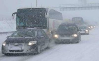 Bakı qara təslim oldu - Yenə də yollar bərbad haldadır Bakı qara təslim oldu - Yenə də yollar bərbad haldadır