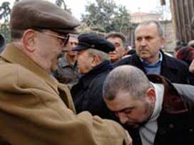 «Ergenekon işi»nin baş qəhrəmanı - Vəli Kiçik Paşa Azərbaycana gəlməyə hazırlaşır «Ergenekon işi»nin baş qəhrəmanı - Vəli Kiçik Paşa Azərbaycana gəlməyə hazırlaşır