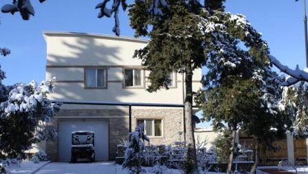 Keçmiş sosial müdafiə naziri kapitulyasiya ovqatında - Füzuli Ələkbərov villasını satır Keçmiş sosial müdafiə naziri kapitulyasiya ovqatında - Füzuli Ələkbərov villasını satır