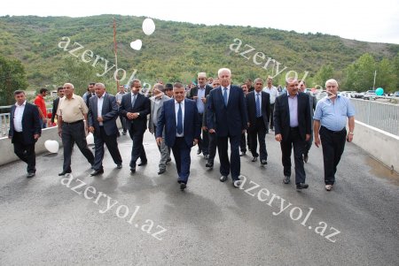 Ağsu sakinləri icra başçısından prezidentə şikayət etdilər - «Başçı nazir qohumuna güvənir, biz də prezidentə»… Ağsu sakinləri icra başçısından prezidentə şikayət etdilər - «Başçı nazir qohumuna güvənir, biz də prezidentə»…