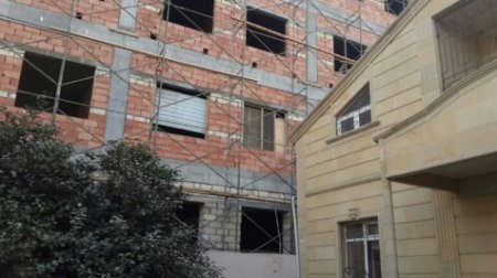 Hacıbala Abutalıbovun işçisi dövlətin qanunlarını necə pozur? Hacıbala Abutalıbovun işçisi dövlətin qanunlarını necə pozur?