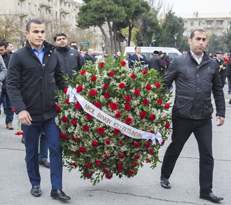 “NIKOIL | Bank-ın kollektivi Ümummilli Lider Heydər Əliyevin xatirəsini yad etdi” “NIKOIL | Bank-ın kollektivi Ümummilli Lider Heydər Əliyevin xatirəsini yad etdi”