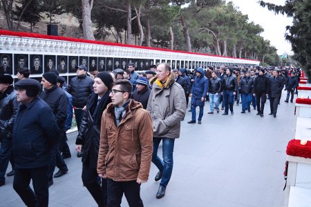 "NikoilBank" işçiləri şəhidlərimizi yad etdi "NikoilBank" işçiləri şəhidlərimizi yad etdi