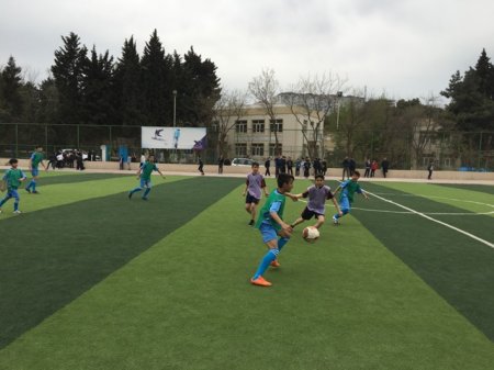 Nəsimi rayonunda futbol üzrə «Coca-Cola Məktəbli kuboku»nun yarışlarına start verildi Nəsimi rayonunda futbol üzrə «Coca-Cola Məktəbli kuboku»nun yarışlarına start verildi