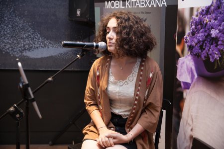 “Gənclər kitab oxuyur” layihəsinin mövsüm bağlanışı keçirilib “Gənclər kitab oxuyur” layihəsinin mövsüm bağlanışı keçirilib