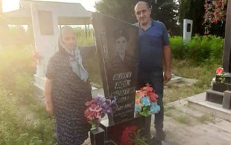 “Şəhid ailəsiyik, bank isə güzəşt etməyərək bizi evimizdən çıxarır” “Şəhid ailəsiyik, bank isə güzəşt etməyərək bizi evimizdən çıxarır”