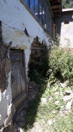 Qarabağ qazisinin evi uçdu, aidiyyatı qurumlar tədbir görmədi Qarabağ qazisinin evi uçdu, aidiyyatı qurumlar tədbir görmədi