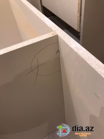 Aldığı mebellərin pulunu qabaqcadan ödəsə də... Aldığı mebellərin pulunu qabaqcadan ödəsə də...