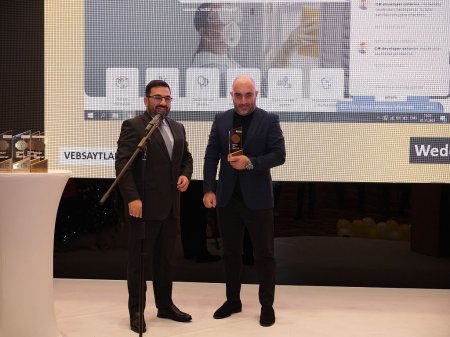 “Nar” və “NETTY” ilin ən yaxşı internet layihələrini mükafatlandırdı “Nar” və “NETTY” ilin ən yaxşı internet layihələrini mükafatlandırdı