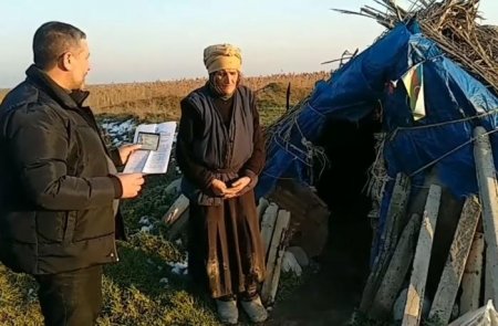 "Mənim evimi icra nümayəndəsi yıxıb” "Mənim evimi icra nümayəndəsi yıxıb”