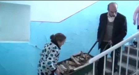 Göyçayda orta məktəbin DƏHŞƏTLİ DURUMU... Göyçayda orta məktəbin DƏHŞƏTLİ DURUMU...
