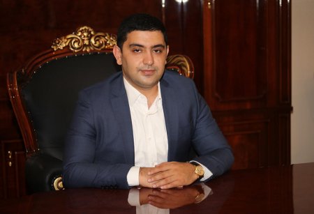 "Kəmaləddin Heydərov azadlığa gedən yolumun qarşısında aşılmaz bir sədd kimi dayanıb..." "Kəmaləddin Heydərov azadlığa gedən yolumun qarşısında aşılmaz bir sədd kimi dayanıb..."
