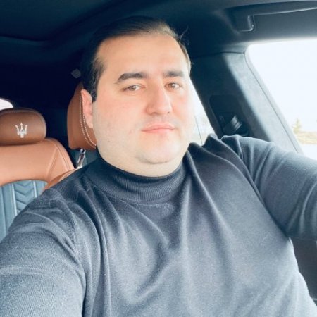 “Xan” sarayının “şamar oğlanları”: Vüqar Talıbov öz borcunu işçisinə necə ödətdirdi? “Xan” sarayının “şamar oğlanları”: Vüqar Talıbov öz borcunu işçisinə necə ödətdirdi?