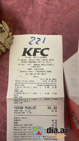 Bakıda KFC-də İYRƏNC XİDMƏT: Bişmiş toyuğun tükləri və... Bakıda KFC-də İYRƏNC XİDMƏT: Bişmiş toyuğun tükləri və...