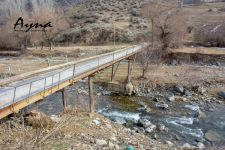 Tovuzda “sirat körpüsü”: camaat “Allah-Allah”la üstündən keçir Tovuzda “sirat körpüsü”: camaat “Allah-Allah”la üstündən keçir