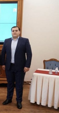 Vasif Talıbov özü taxtdan salınsa da, qohum-əqrəbası vəzifədədir... Vasif Talıbov özü taxtdan salınsa da, qohum-əqrəbası vəzifədədir...