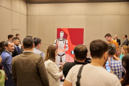 "Bakcell" ilə innovasiya dövrü başlayır "Bakcell" ilə innovasiya dövrü başlayır