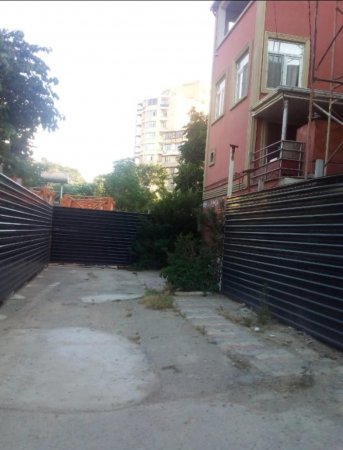 " “Luxe Home” tikinti şirkəti evimi uçurdur, başımıza armatur, mismarlı taxta düşür" " “Luxe Home” tikinti şirkəti evimi uçurdur, başımıza armatur, mismarlı taxta düşür"