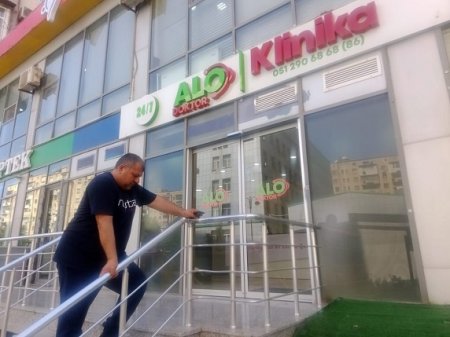 "Sanki bir `alo` dediyimizdə başımızın üstünü kəsdirəcəklər..." "Sanki bir `alo` dediyimizdə başımızın üstünü kəsdirəcəklər..."