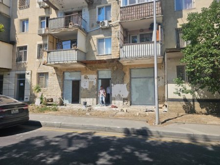 Eldar Əzizovun danlağı da xeyir etmədi: YASAMAL BELƏ SATILIR... Eldar Əzizovun danlağı da xeyir etmədi: YASAMAL BELƏ SATILIR...