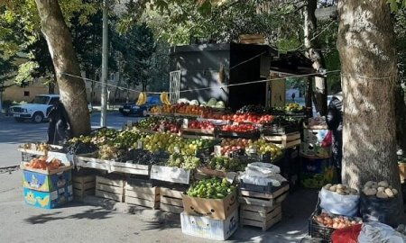 İntiqam Məmmədov Bakını KÜÇƏ-KÜÇƏ SATIR... İntiqam Məmmədov Bakını KÜÇƏ-KÜÇƏ SATIR...