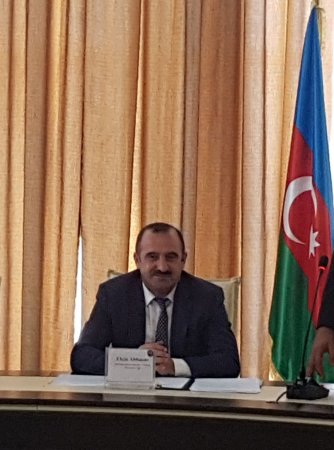 Qaradağda məmur vətəndaşa BELƏ KƏF GƏLDİ... Qaradağda məmur vətəndaşa BELƏ KƏF GƏLDİ...