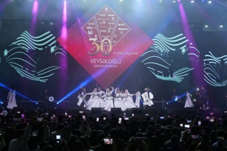Veysəloğlu Şirkətlər Qrupu “V-FEST 2024” adlı 30 illik yubiley və Yeni il tədbirini keçirdi Veysəloğlu Şirkətlər Qrupu “V-FEST 2024” adlı 30 illik yubiley və Yeni il tədbirini keçirdi