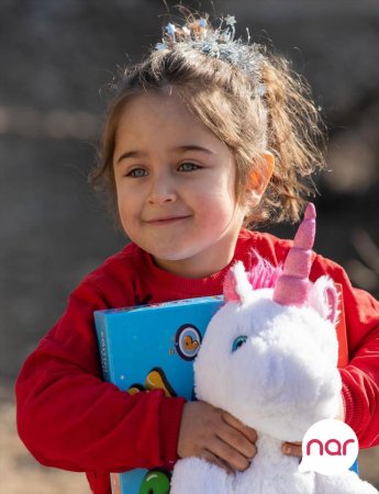 “Nar” Yeni il sevincini ucqar kəndlərdə yaşayan uşaqlarla paylaşıb “Nar” Yeni il sevincini ucqar kəndlərdə yaşayan uşaqlarla paylaşıb