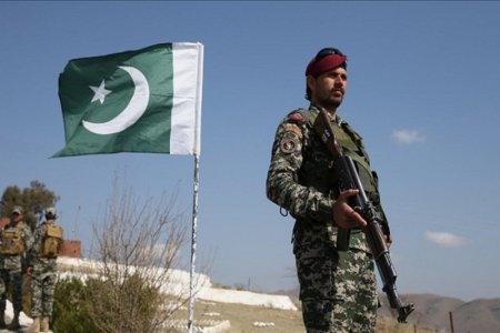 Pakistan Hindistandan gələ biləcək hücumlara görə Pakistan Hindistandan gələ biləcək hücumlara görə